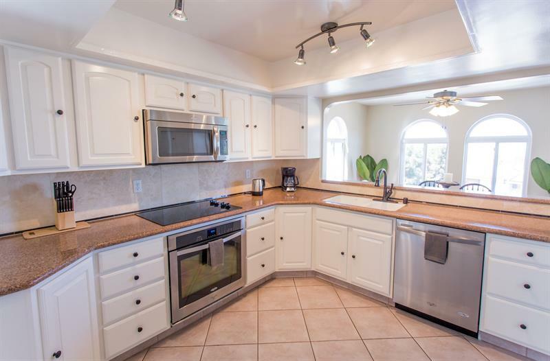 Apartment Posh 3br In Bay Park By Sonder *